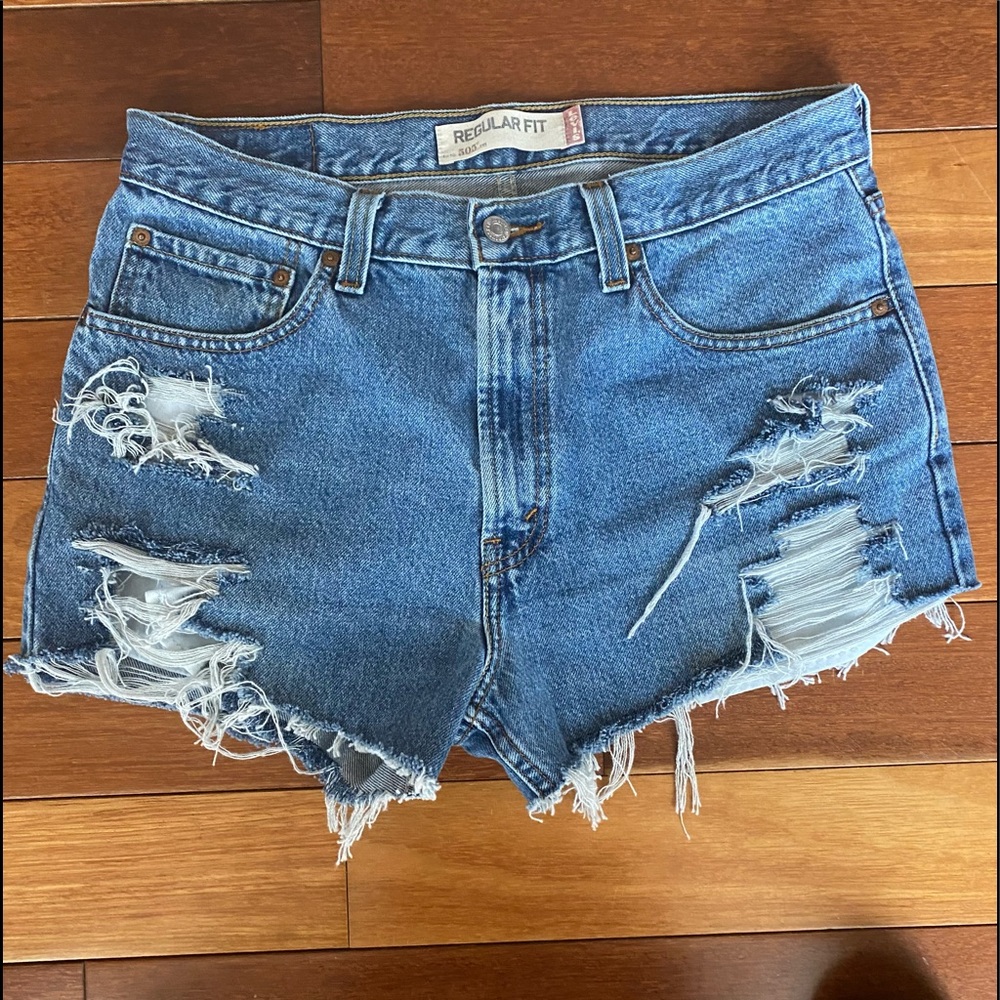 Levi’s 505 Cutoff Medium Wash Jean Shorts Sz 8
